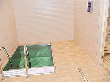 Chladící bazének v sauně
